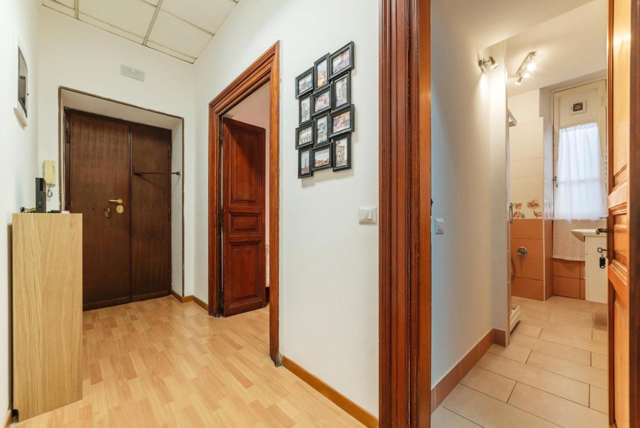Apartment Borgognoni Rom